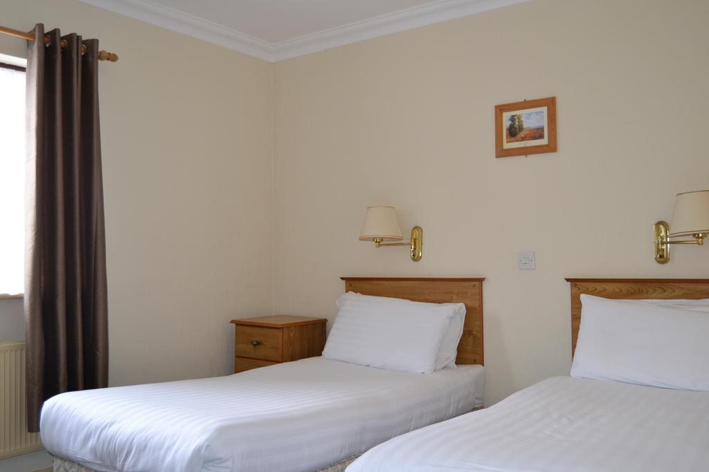 The Beach Hotel Mullaghmore Room photo